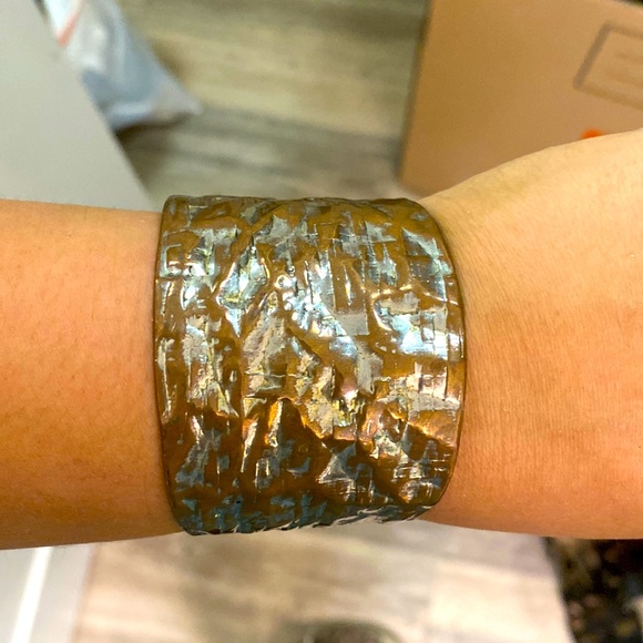 Jewelry - Gold Cuff